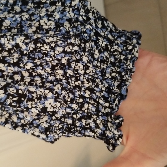 Market & Spruce *Juliette* button detail top - Picture 3 of 8